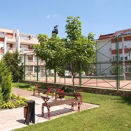 In Sunny Slantchev Briag